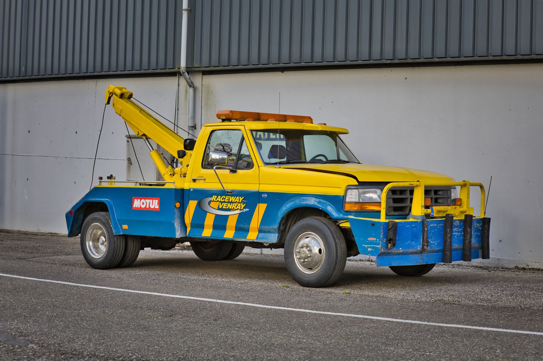Remorquage voiture équipe à Tours